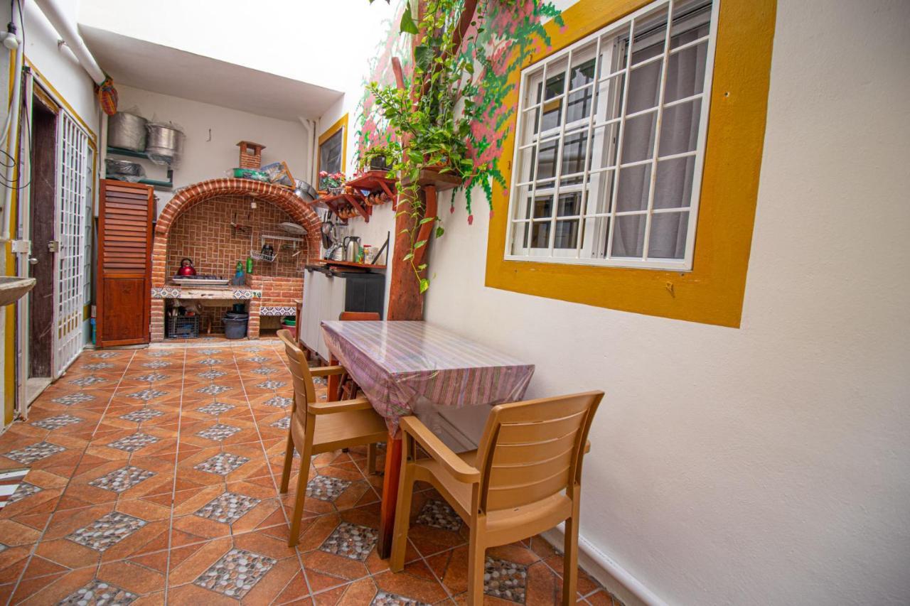 La Casa Del Almendro Hotel Плая дел Кармен Екстериор снимка